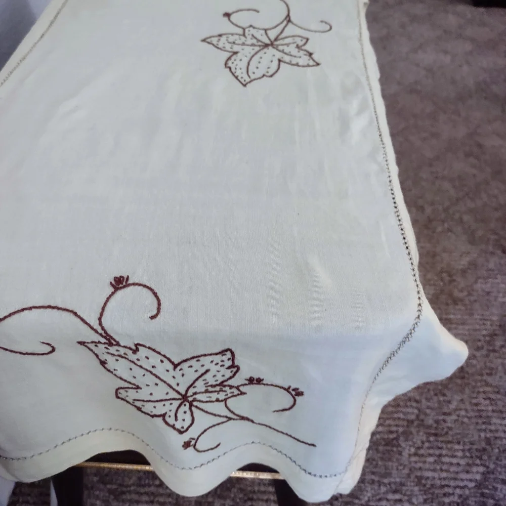 Sunshine Yellow Brown Oak Leaf Vintage Hand Embroidered Table Runner